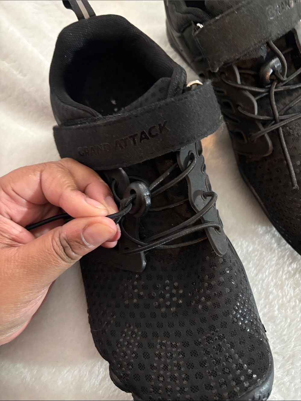 Size 9 Grand Attack Barefoot Shoes - Picture 5 of 10